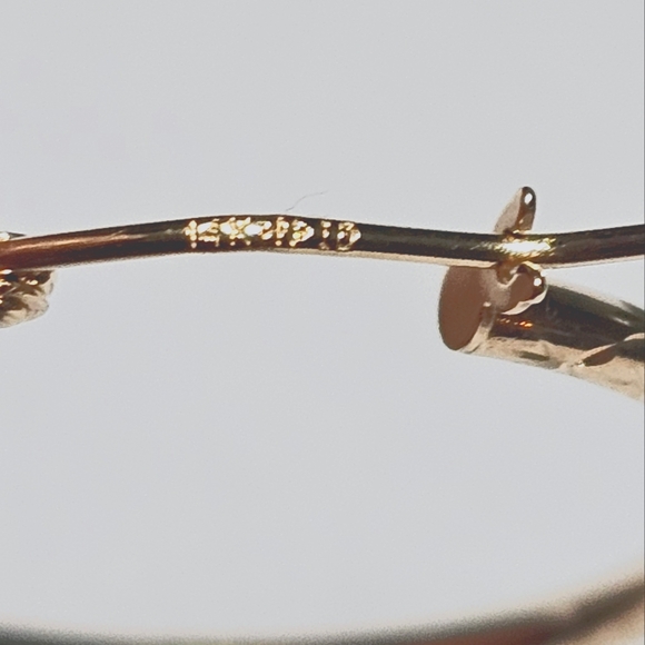 14 KT Gold Silk DC 1.5mm Hoop Earrings - Picture 4 of 7